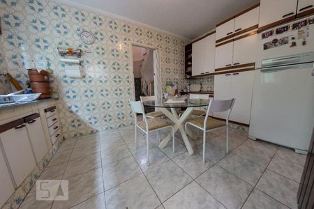 Casa para alugar com 177m², 4 quartos e 2 vagasCozinha