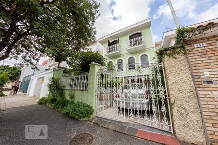 Casa para alugar com 177m², 4 quartos e 2 vagasFachada
