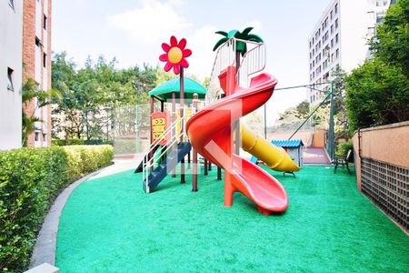 Apartamento à venda com 150m², 4 quartos e 2 vagasÁrea Comum - Playground