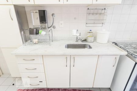 Apartamento à venda com 65m², 2 quartos e 1 vagaCozinha