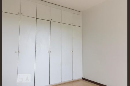 Quarto 2 - Armários de apartamento para alugar com 2 quartos, 70m² em Asa Norte, Brasília