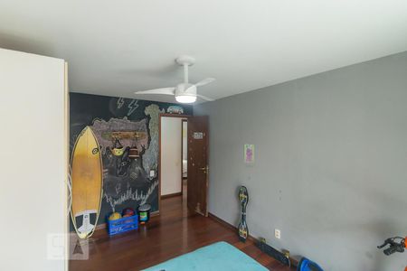 Apartamento à venda com 230m², 4 quartos e 2 vagas Apartamento à venda com 230m², 4 quartos e 2 vagasQuarto 4