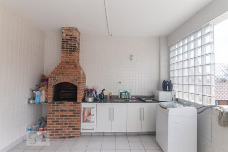 Apartamento à venda com 230m², 4 quartos e 2 vagas Apartamento à venda com 230m², 4 quartos e 2 vagasÁrea Convivência - Churrasqueira