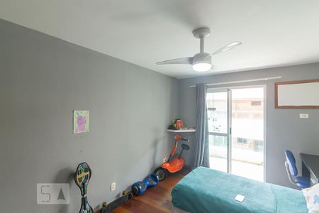 Apartamento à venda com 230m², 4 quartos e 2 vagas Apartamento à venda com 230m², 4 quartos e 2 vagasQuarto 4