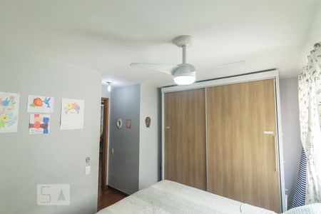 Apartamento à venda com 230m², 4 quartos e 2 vagas Apartamento à venda com 230m², 4 quartos e 2 vagasQuarto 3