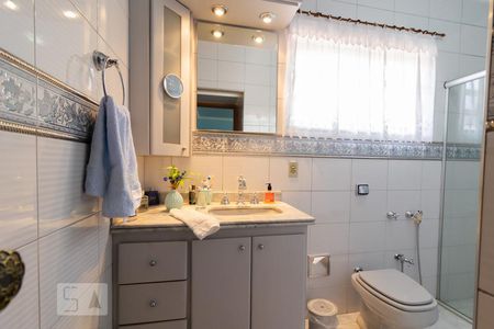 Casa à venda com 357m², 3 quartos e 7 vagasBanheiro Suite 3