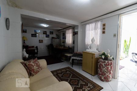 Casa à venda com 357m², 3 quartos e 7 vagasQuarto de Serviço