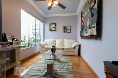 Casa à venda com 357m², 3 quartos e 7 vagasSala de Tv