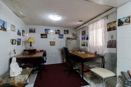 Casa à venda com 357m², 3 quartos e 7 vagasQuarto de Serviço