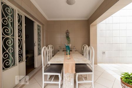 Casa à venda com 357m², 3 quartos e 7 vagasQuintal