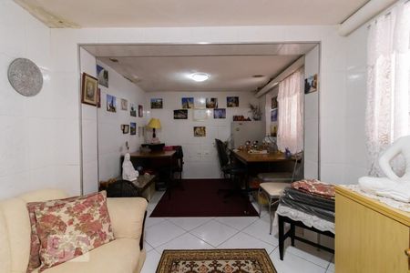 Casa à venda com 357m², 3 quartos e 7 vagasQuarto de Serviço