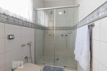 Casa à venda com 357m², 3 quartos e 7 vagasBanheiro Suite 3