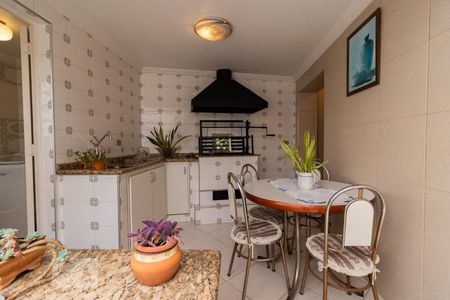 Casa à venda com 357m², 3 quartos e 7 vagasChurrasqueira