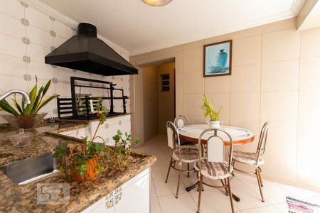 Casa à venda com 357m², 3 quartos e 7 vagasChurrasqueira