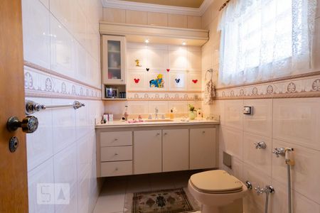 Casa à venda com 357m², 3 quartos e 7 vagasBanheiro da Suite