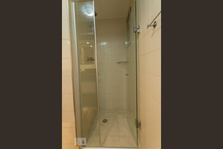 Apartamento para alugar com 80m², 3 quartos e 2 vagas Apartamento para alugar com 80m², 3 quartos e 2 vagasBanheiro 2