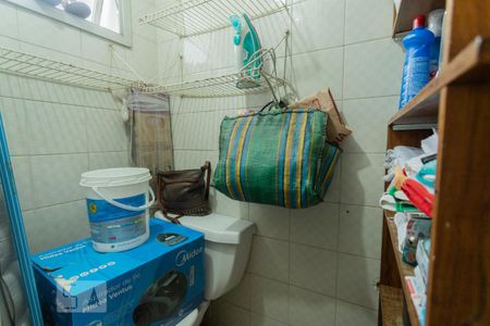 Apartamento para alugar com 80m², 3 quartos e 2 vagas Apartamento para alugar com 80m², 3 quartos e 2 vagasBanheiro de Serviço