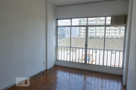 Apartamento para alugar com 60m², 2 quartos e sem vagasala