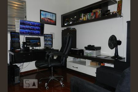 Casa à venda com 250m², 4 quartos e 2 vagasQuarto 3