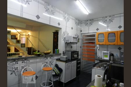 Casa à venda com 250m², 4 quartos e 2 vagasCozinha