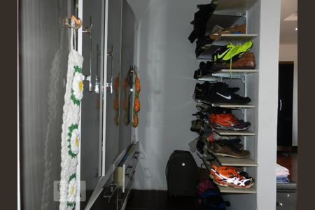 Casa à venda com 250m², 4 quartos e 2 vagasCloset do quarto 1