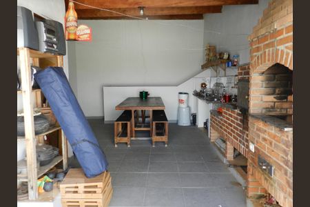 Casa à venda com 250m², 4 quartos e 2 vagasÁrea comum - Churrasqueira