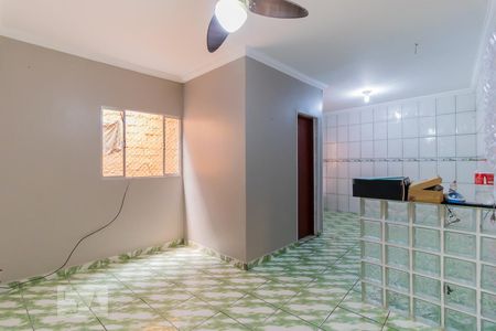 Sala de casa para alugar com 2 quartos, 100m² em Jardim Nova Tereza, São Paulo