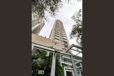 Apartamento para alugar com 37m², 1 quarto e 1 vaga Apartamento para alugar com 37m², 1 quarto e 1 vagaFachada