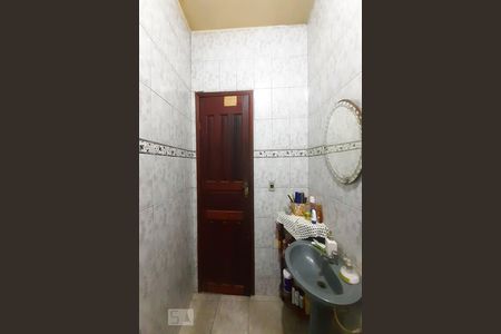 Casa à venda com 100m², 3 quartos e sem vagaBanheiro Social 2