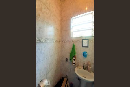 Casa à venda com 100m², 3 quartos e sem vagaBanheiro da Suíte