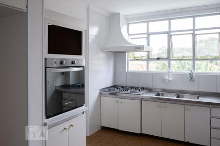 Apartamento à venda com 200m², 3 quartos e 2 vagasCozinha