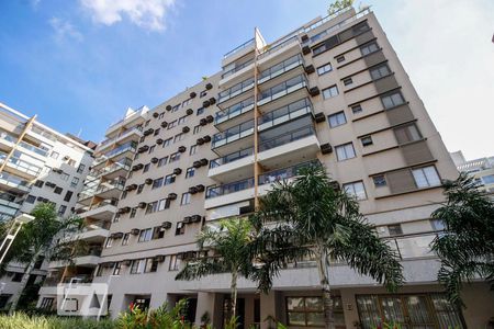 Apartamento à venda com 90m², 2 quartos e 1 vaga Apartamento à venda com 90m², 2 quartos e 1 vagaFachada