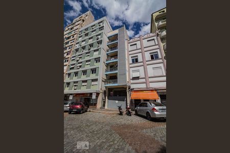 Apartamento para alugar com 77m², 1 quarto e sem vaga Apartamento para alugar com 77m², 1 quarto e sem vagaFachada