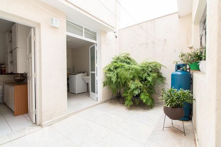 Casa à venda com 270m², 4 quartos e 2 vagasÁrea de Serviço