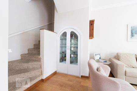 Sala de casa à venda com 4 quartos, 270m² em Vila Mariana, São Paulo