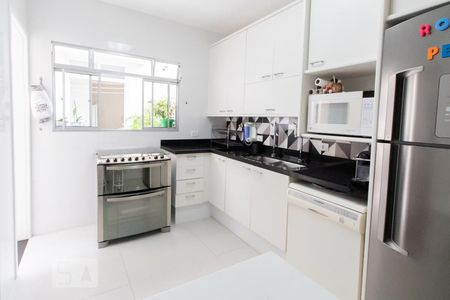 Casa à venda com 270m², 4 quartos e 2 vagasCozinha