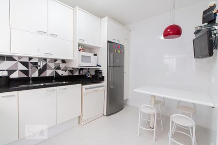 Casa à venda com 270m², 4 quartos e 2 vagasCozinha