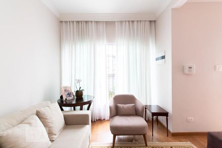 Sala de casa à venda com 4 quartos, 270m² em Vila Mariana, São Paulo