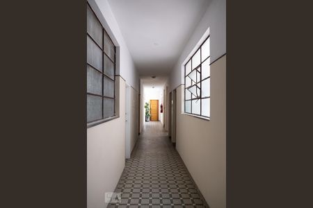 Apartamento à venda com 100m², 2 quartos e sem vagaHall do pavimento