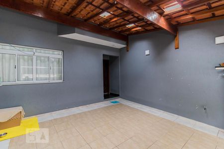 Casa à venda com 95m², 3 quartos e 2 vagas Casa à venda com 95m², 3 quartos e 2 vagasGaragem