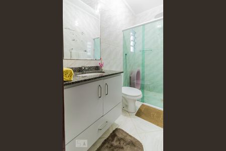 Casa à venda com 95m², 3 quartos e 2 vagas Casa à venda com 95m², 3 quartos e 2 vagasBanheiro