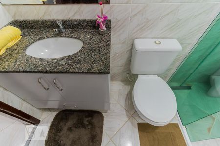 Casa à venda com 95m², 3 quartos e 2 vagas Casa à venda com 95m², 3 quartos e 2 vagasDetalhe banheiro