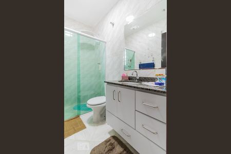 Casa à venda com 95m², 3 quartos e 2 vagas Casa à venda com 95m², 3 quartos e 2 vagasBanheiro da Suíte