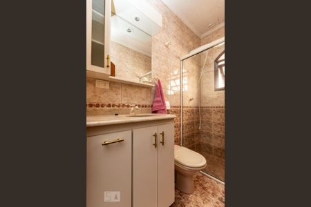 Casa à venda com 190m², 3 quartos e 2 vagas Casa à venda com 190m², 3 quartos e 2 vagasBanheiro