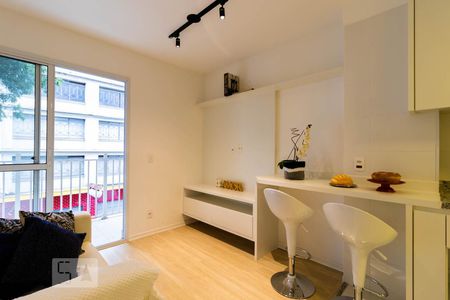 Sala/Quarto de kitnet/studio para alugar com 1 quarto, 30m² em Liberdade, São Paulo