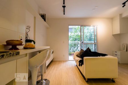 Sala/Quarto de kitnet/studio para alugar com 1 quarto, 30m² em Liberdade, São Paulo