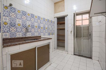 Apartamento à venda com 92m², 2 quartos e 1 vagaCozinha