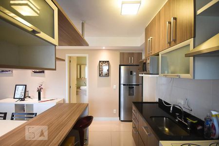Apartamento para alugar com 84m², 2 quartos e 2 vagas Apartamento para alugar com 84m², 2 quartos e 2 vagasCozinha