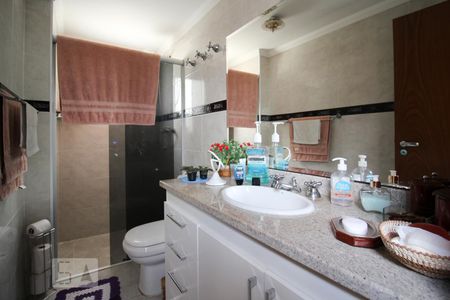 Apartamento à venda com 110m², 3 quartos e 2 vagasBanheiro da Suíte 