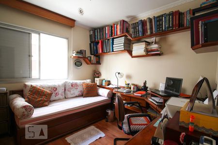 Apartamento à venda com 110m², 3 quartos e 2 vagasQuarto 1